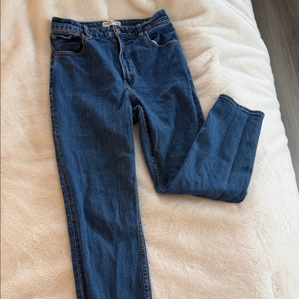 Abercrombie & Fitch Women's Straight Leg Jeans - Dark Blue
